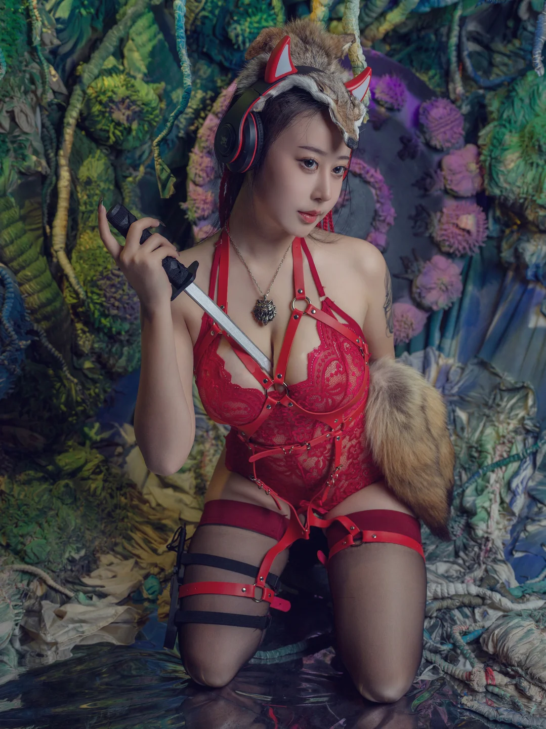 奈汐酱nice - No.110 猎狼女 [47P,1V-994MB] tg@simisebaisi 【丝足阁】042.webp